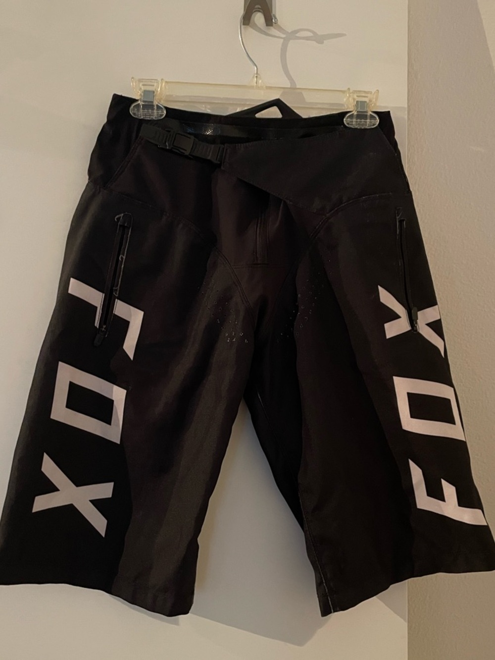 28” Men’s FOX MTB Cycling Shorts Black/White pre owned